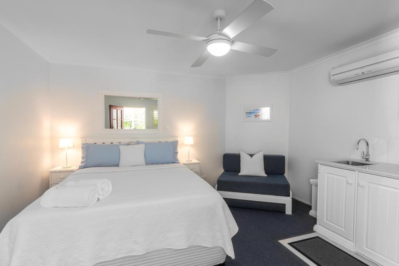 Debbie's Place Hotel 4*